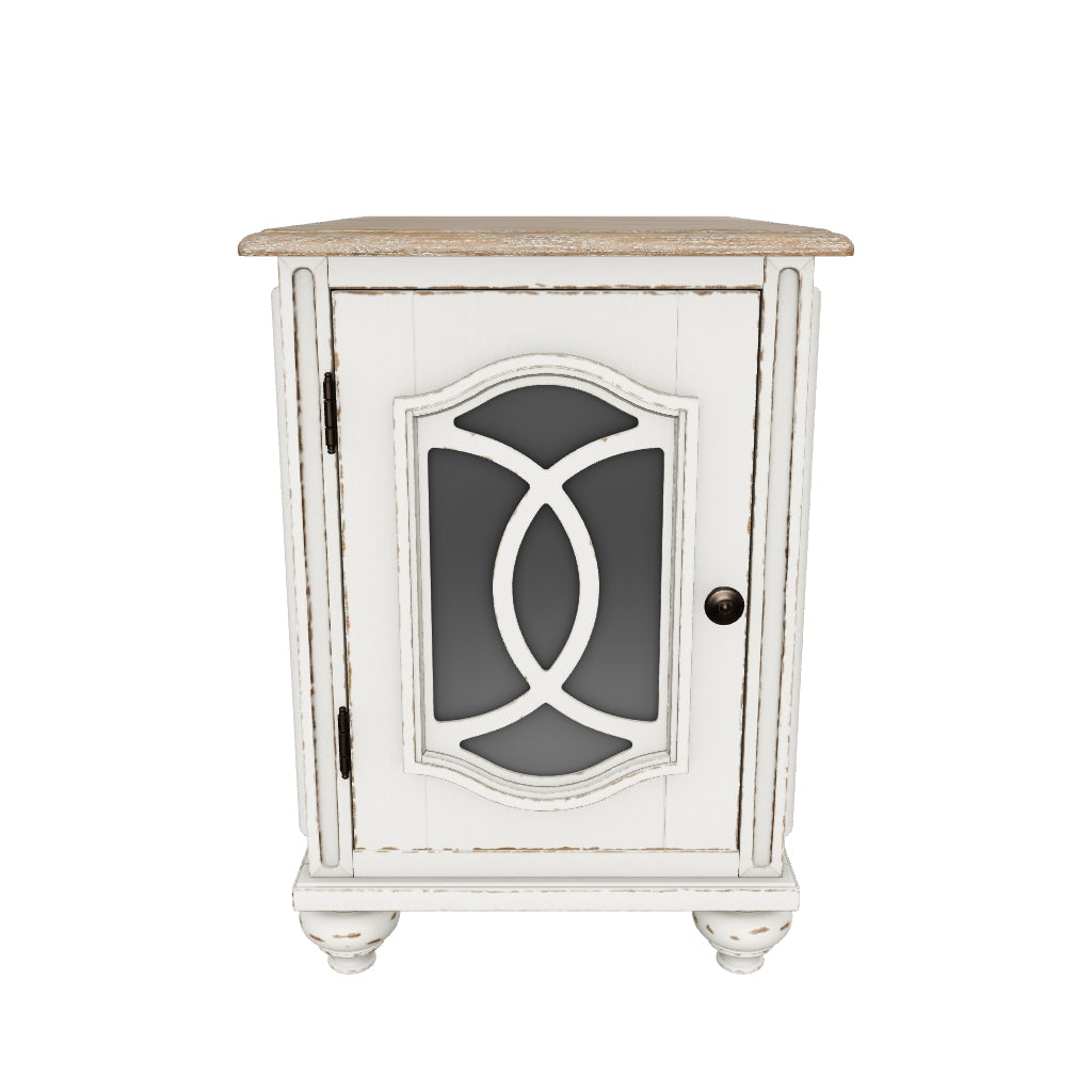 Realyn Chairside End Table