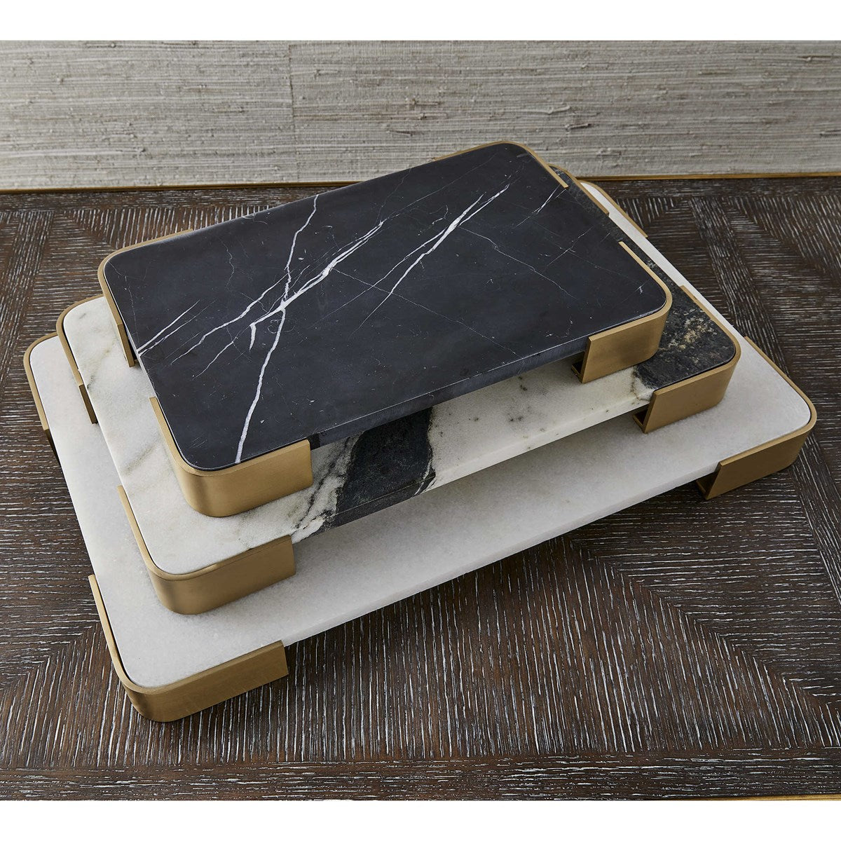 Elevated Tray/Plateau - White Marble Large